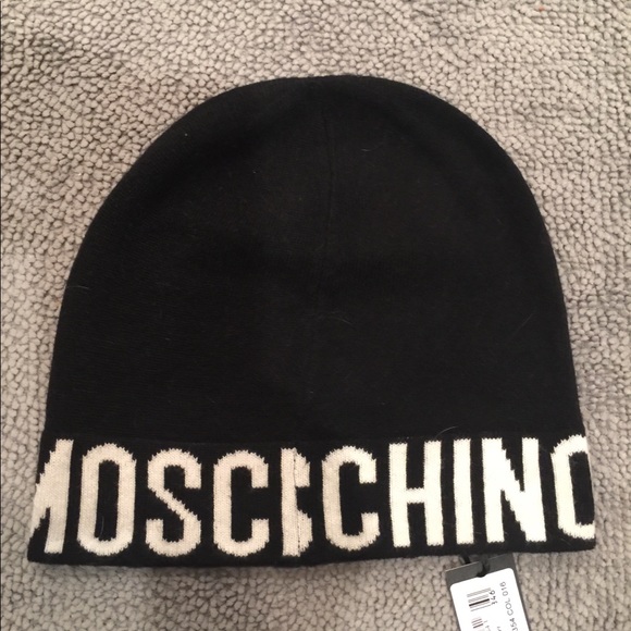 Moschino Wool Acrylic Blend Black Hat Gloves 2 piece set NWOT - Picture 3 of 6